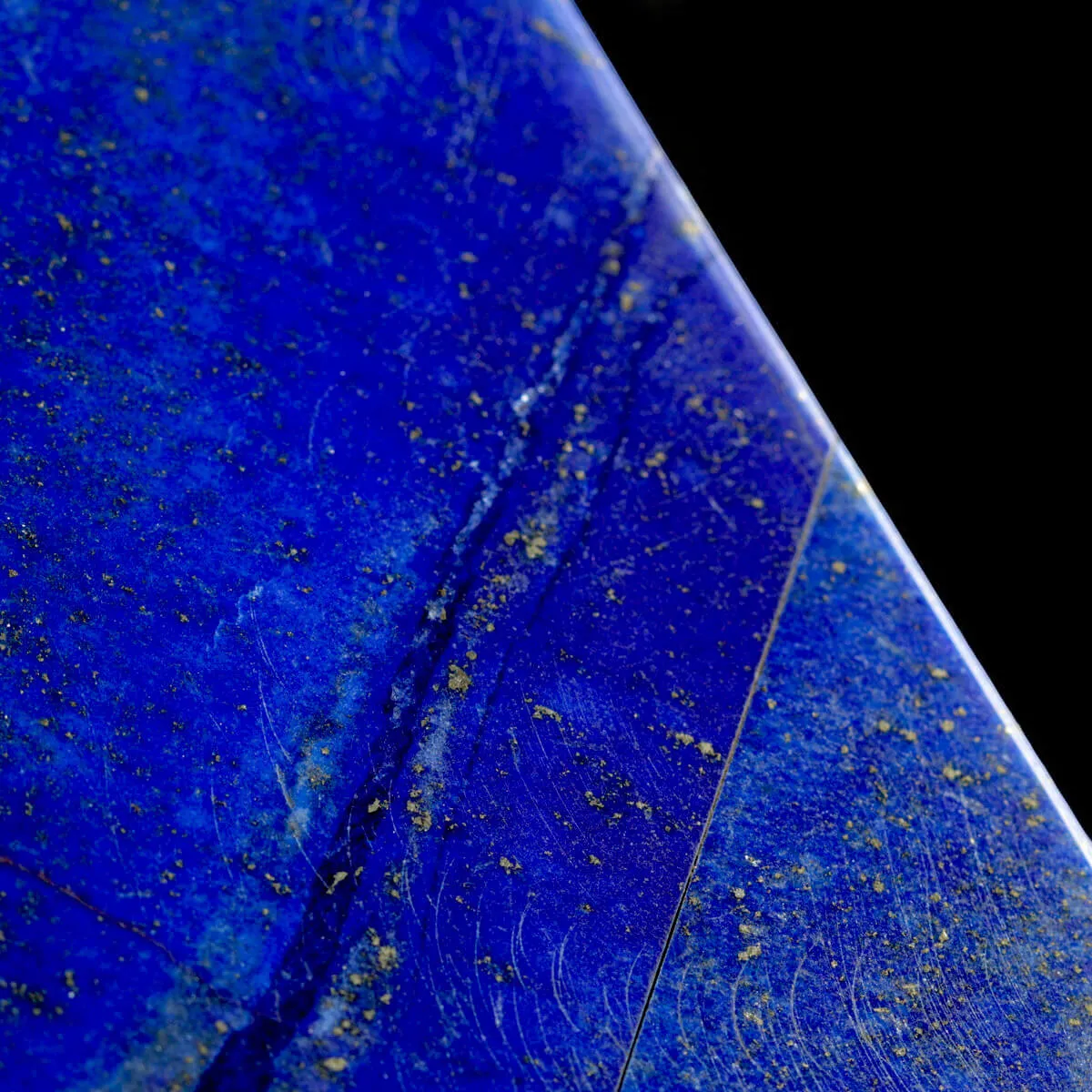Piramide in Lapis Lazuli Royal Blue.