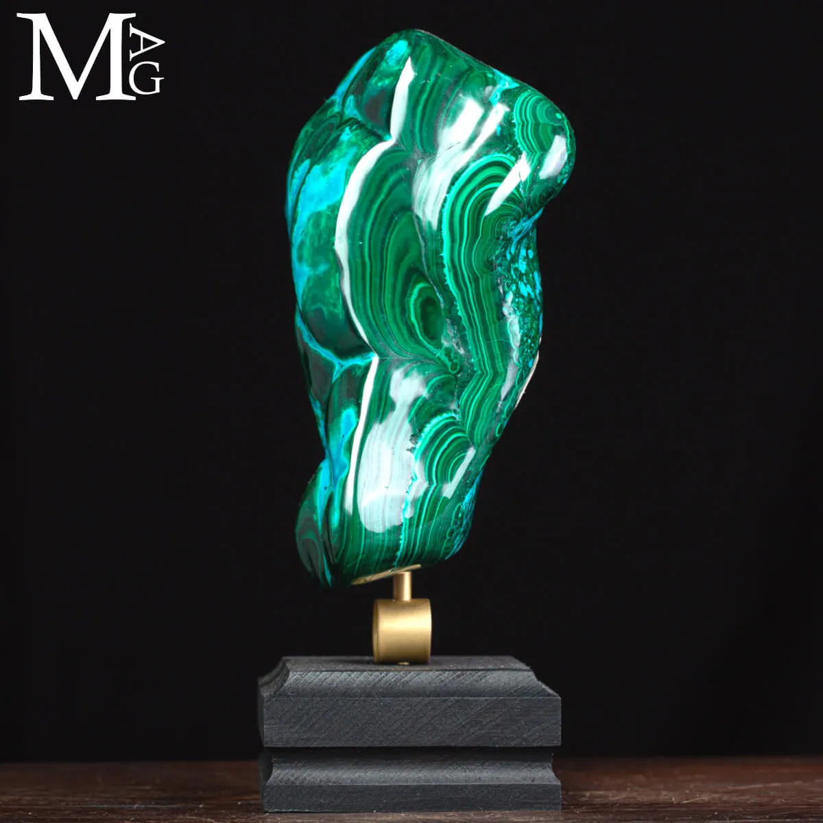 Scultura Malachite con Crisocolla su Base.