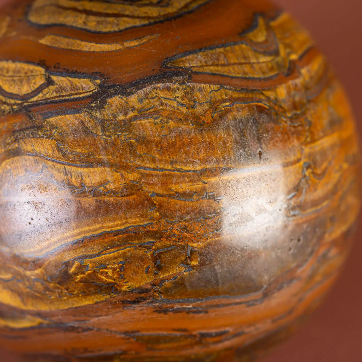 Sfera Naturale in Tiger Iron.