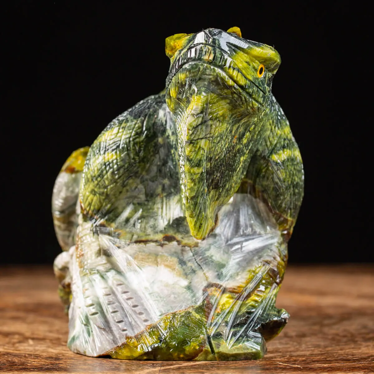 Statua Iguana In Gruppo Serpentino
