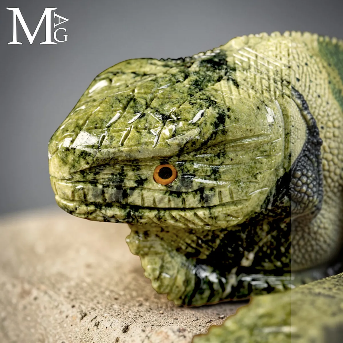 Scultura in Serpentino - Iguana