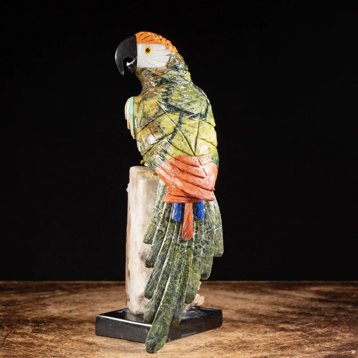 Statua Pappagallo In Gruppo Serpentino