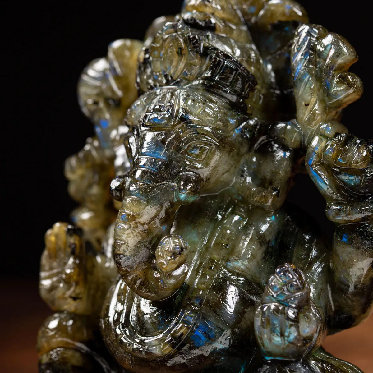 Statua Ganesh Labradorite (660g)