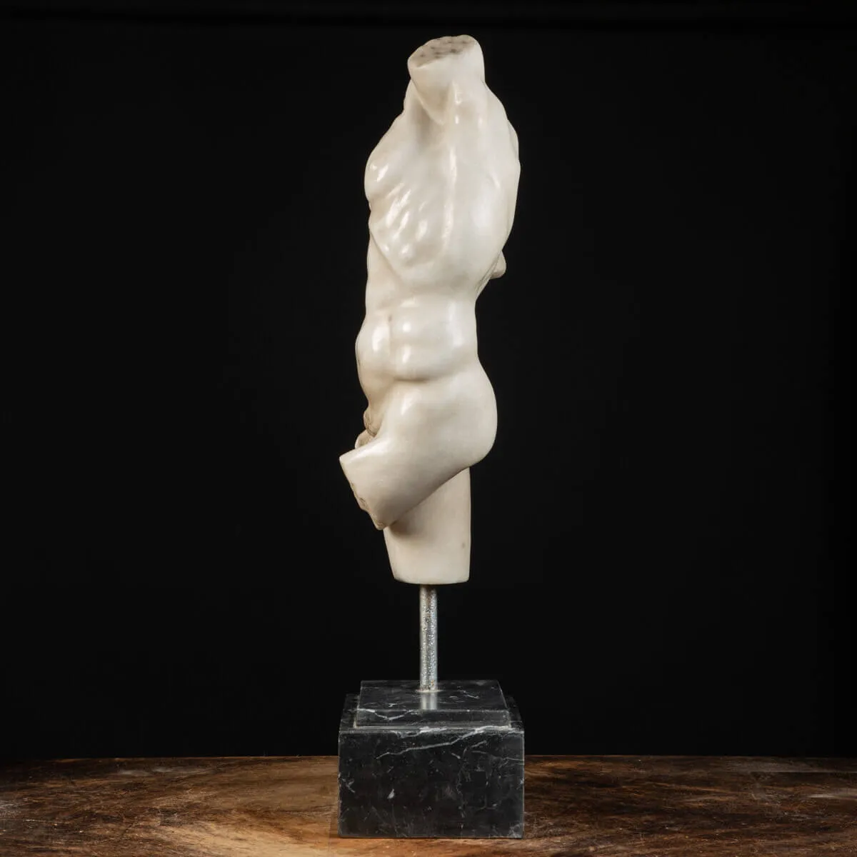 Scultura Torso Uomo in Marmo