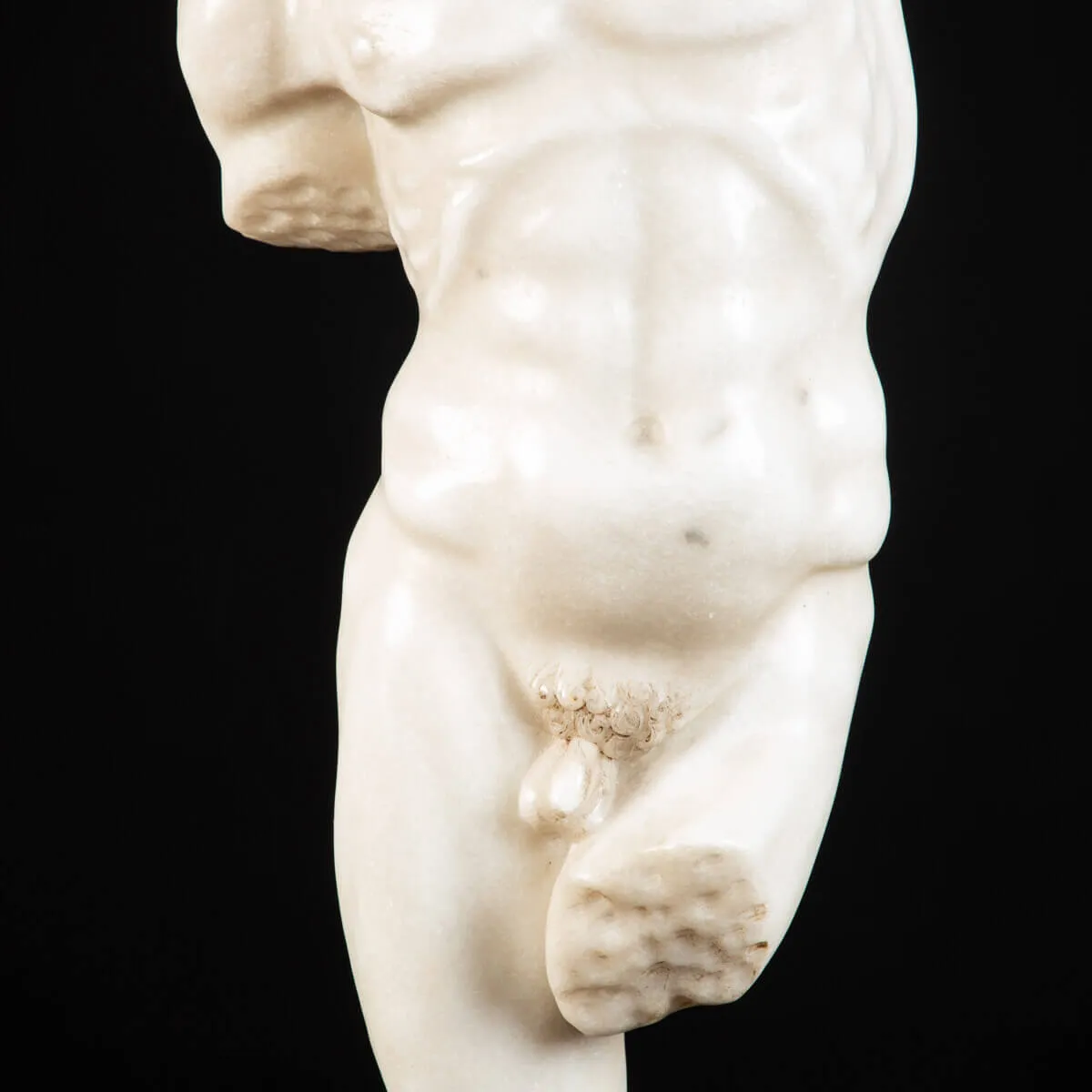 Scultura Torso Uomo in Marmo