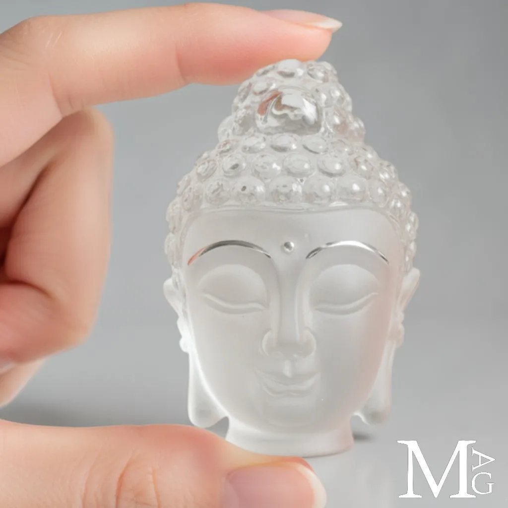Testa di Buddha in Quarzo Extra Chiaro del Tibet.