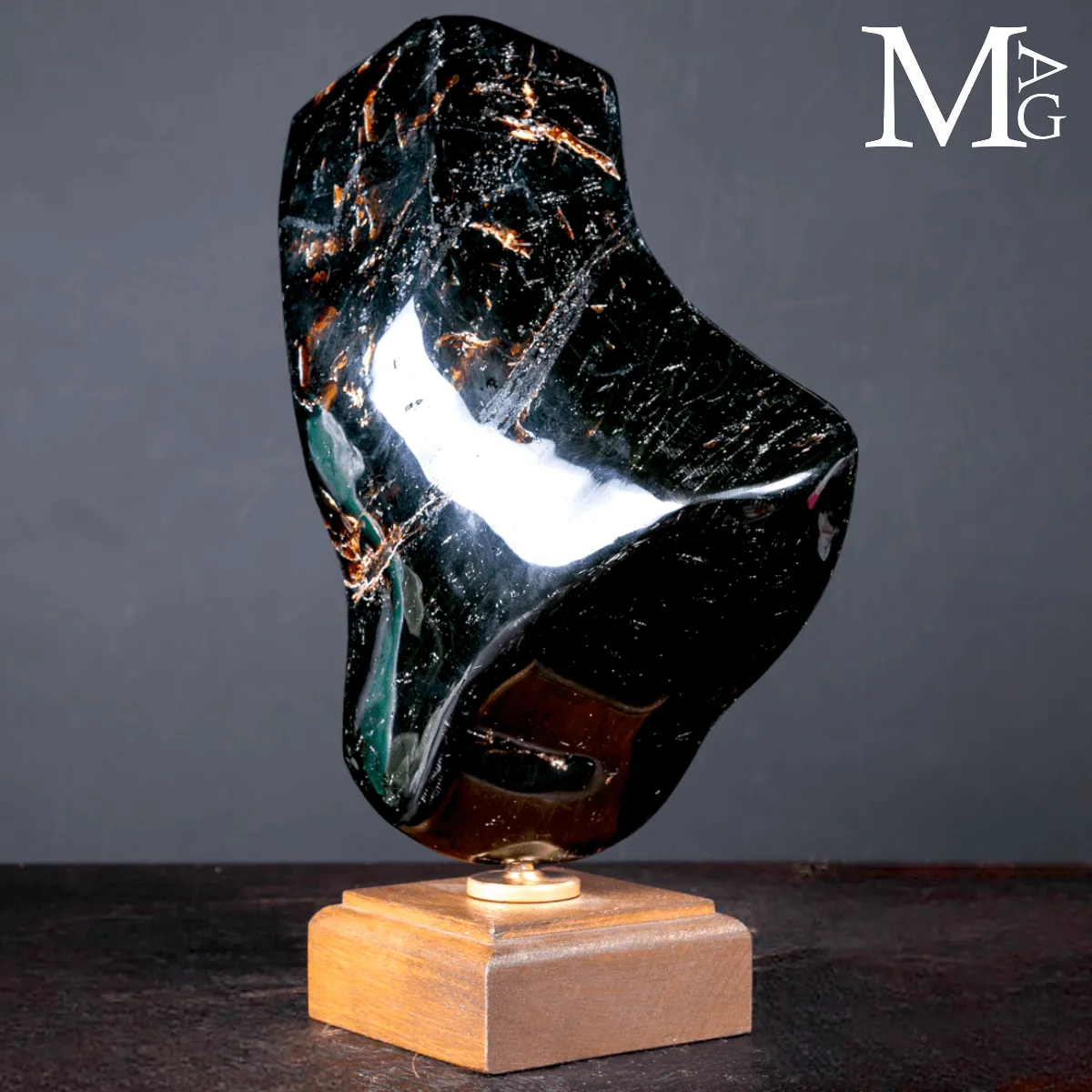 Ambra Blue di Sumatra - I Colori delle fluorescenze.