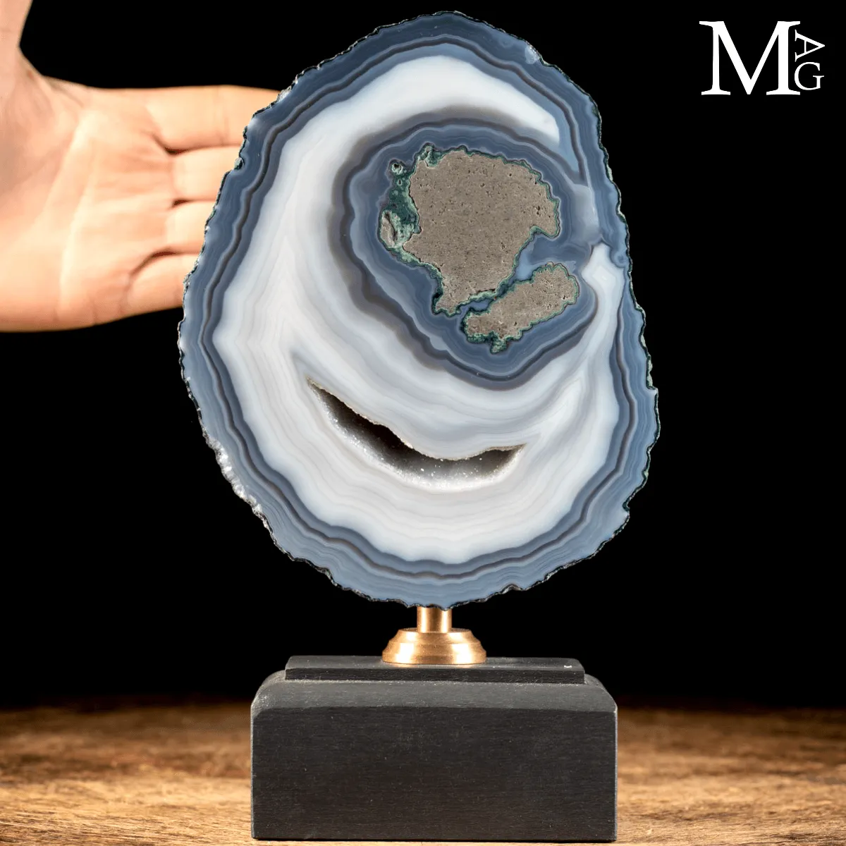 Fetta di Geode in Agata su Base – Il Sorriso della Terra.
