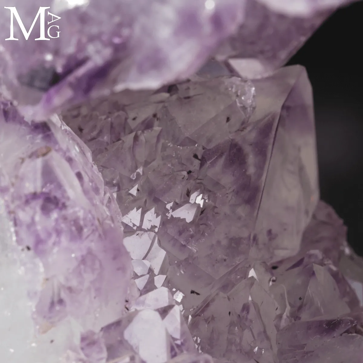 Cuore in Geode di Quarzo e Ametista – Geode Naturale