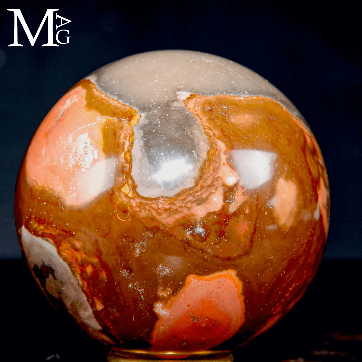Sfera in Diaspro Policromo – Un abbraccio di toni e colori