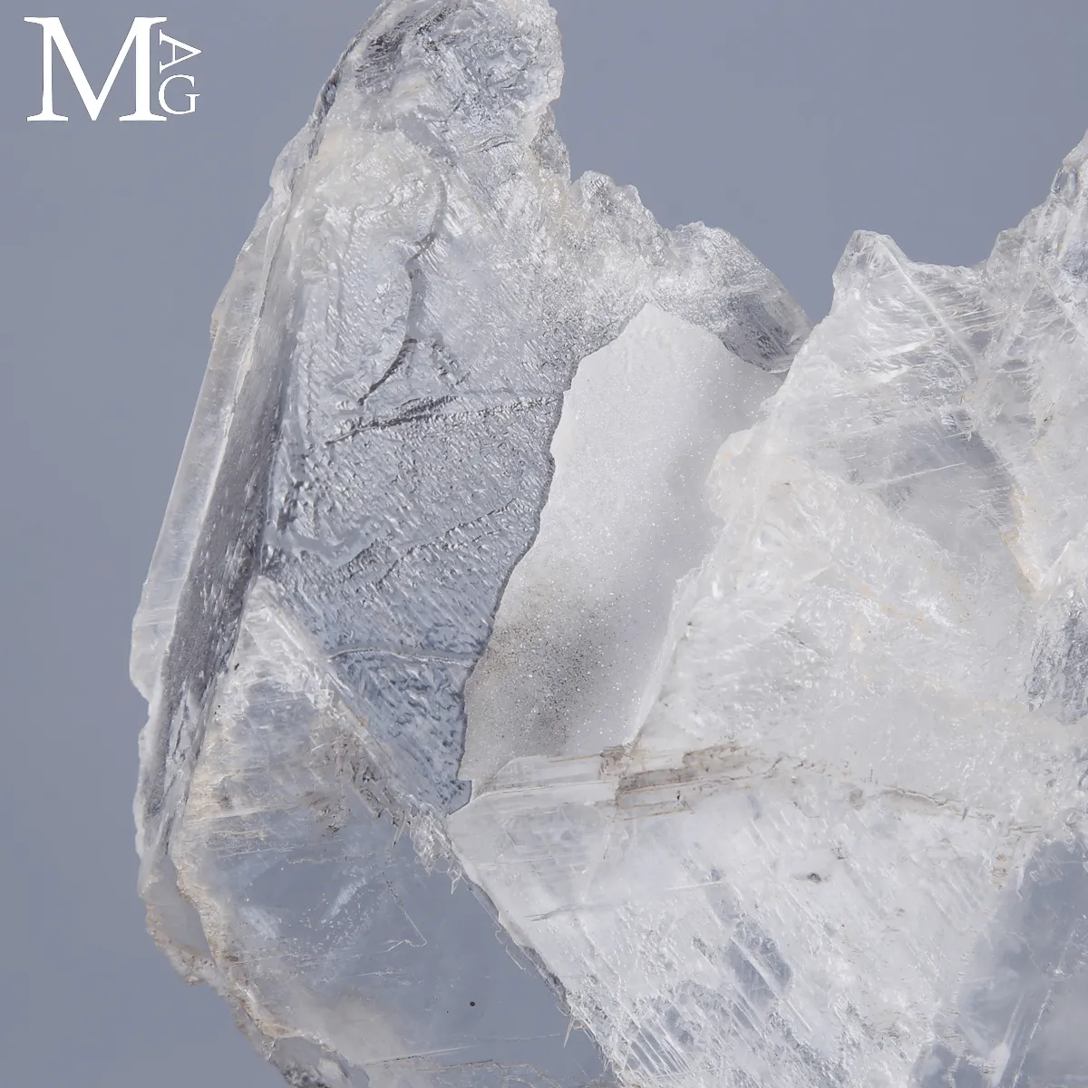 Cristallo di Selenite Naturale crescita a ventaglio.