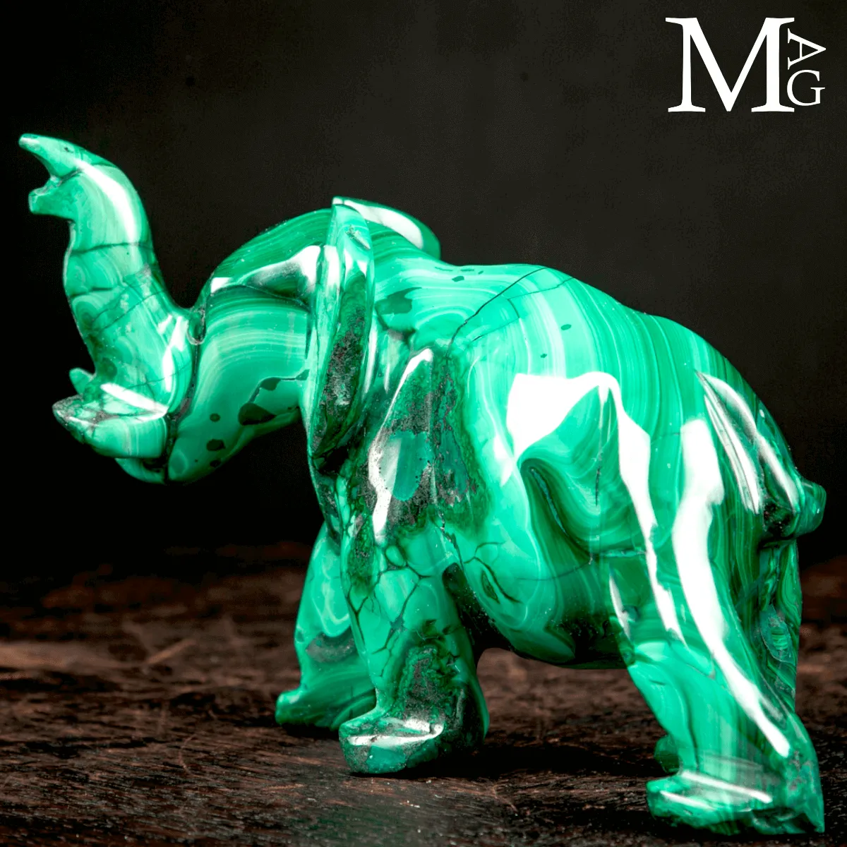 Elefante in Malachite Naturale – Scultura